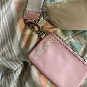 Lululemon Dual Pouch Wristlet White Opal Pink Peony!